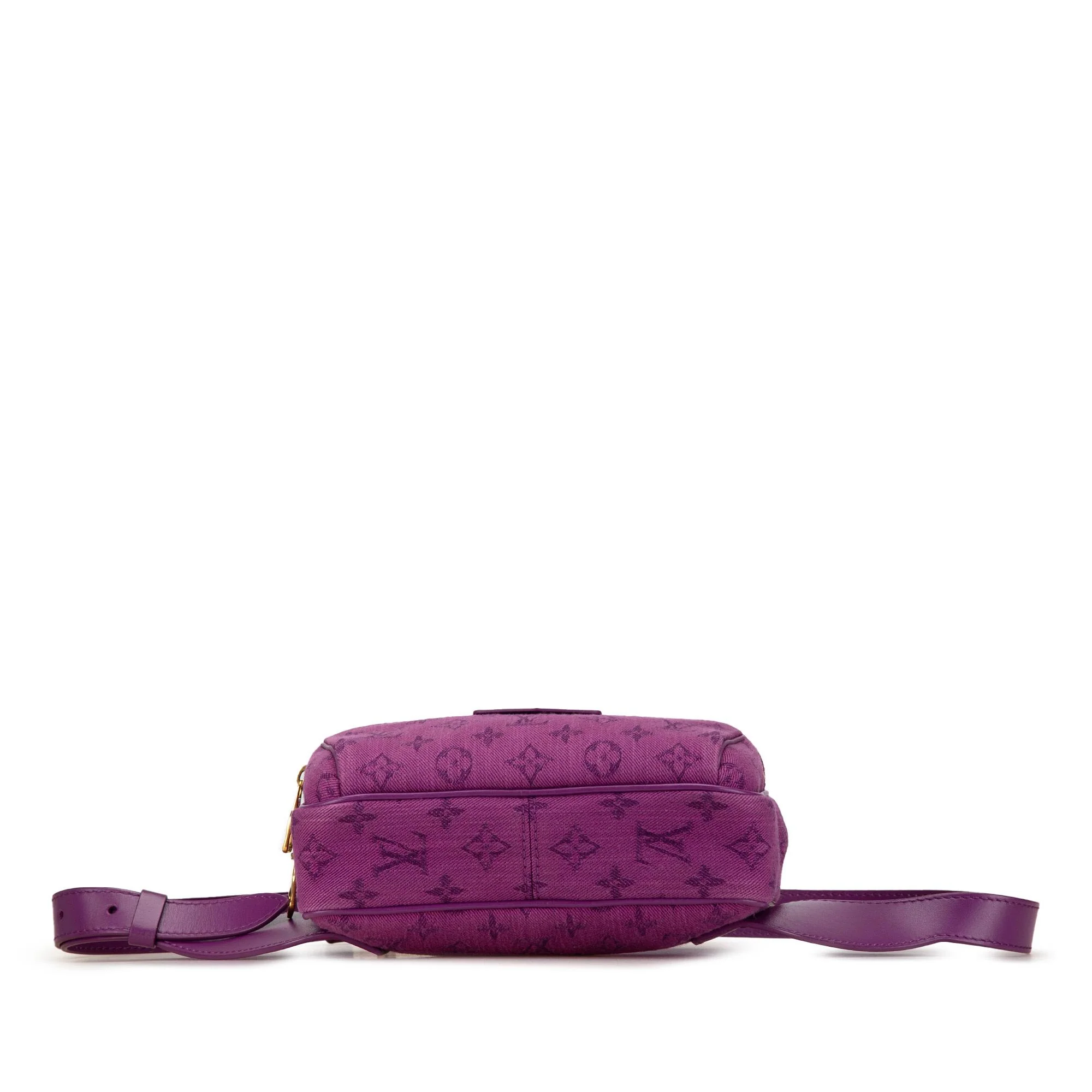 Louis Vuitton Monogram Denim Outdoor Bumbag - Image 3